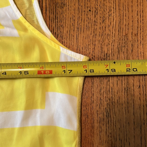 EUC Kenneth Cole reaction, dressy, tank top - Picture 6 of 13